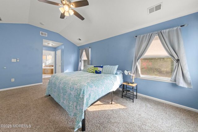 40 Harvest Way, Little Egg Harbor, NJ 08087