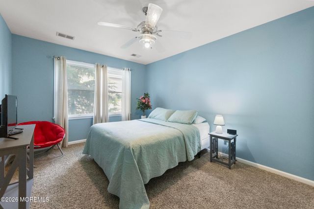 40 Harvest Way, Little Egg Harbor, NJ 08087