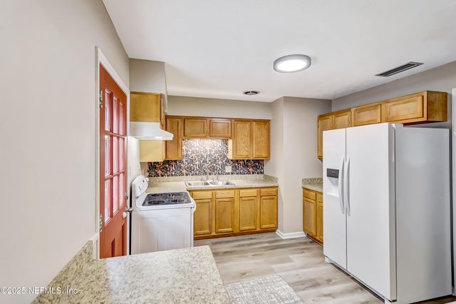 650 TOWERS Court, Macclenny, FL 32063