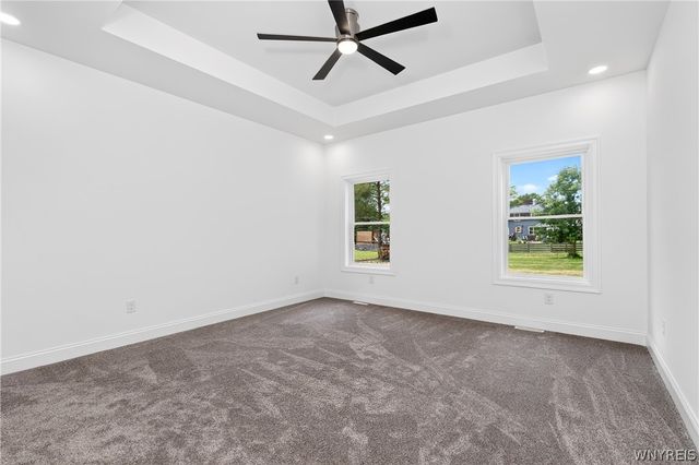 27 Veronica Drive, West Seneca, NY 14224