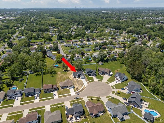 27 Veronica Drive, West Seneca, NY 14224