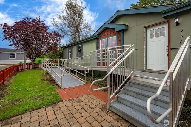 337 Redwood Street, Enumclaw, WA 98022