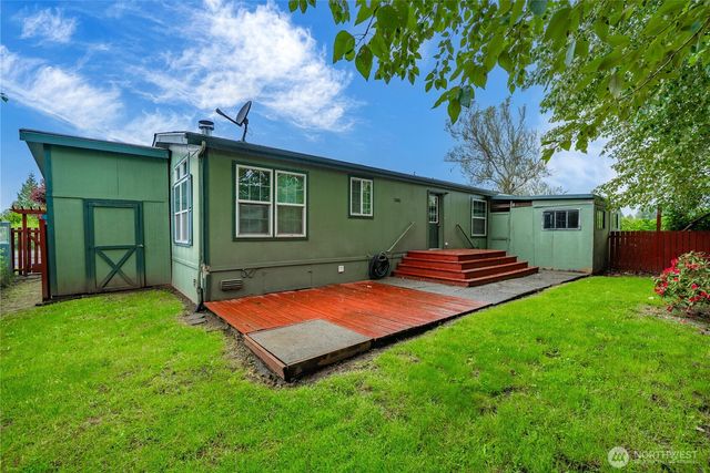 337 Redwood Street, Enumclaw, WA 98022