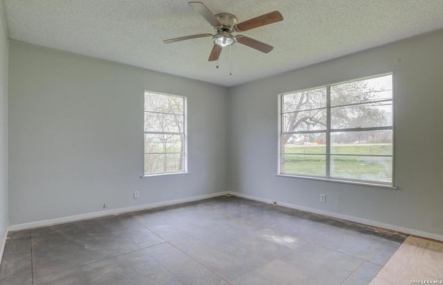 12460 S Us Highway 181, San Antonio, TX 78223