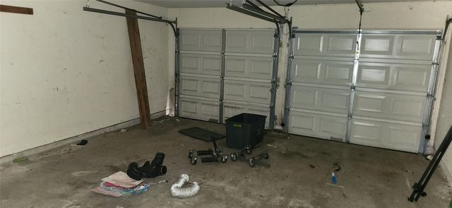 936 Hartman Drive, Baytown, TX 77521