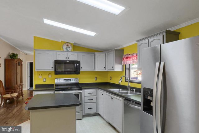 240 LIMEKILN RD, Newport, PA 17074