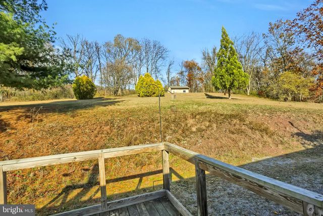 240 LIMEKILN RD, Newport, PA 17074