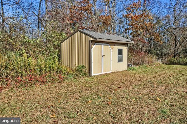 240 LIMEKILN RD, Newport, PA 17074