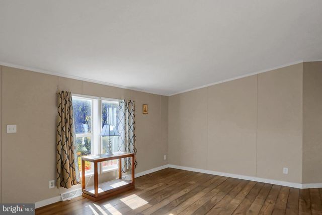 240 LIMEKILN RD, Newport, PA 17074