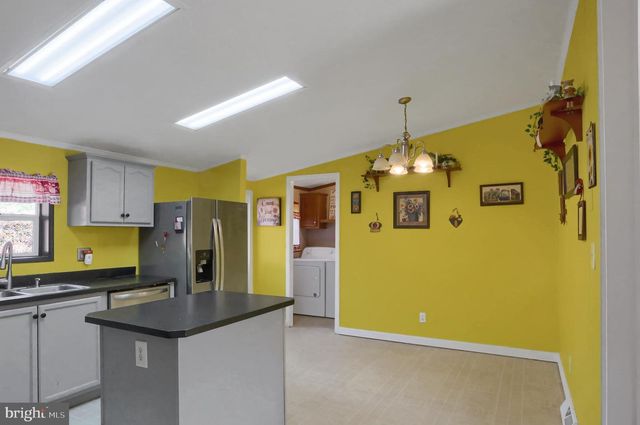 240 LIMEKILN RD, Newport, PA 17074