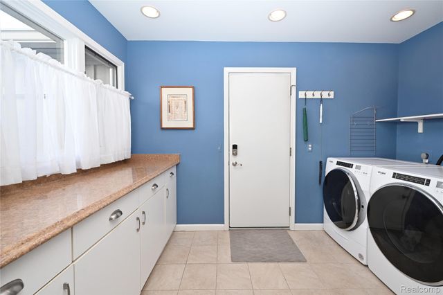 32095 SPRUCE Lane 50, Beverly Hills Village, MI 48025