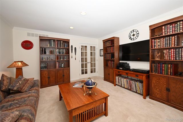 32095 SPRUCE Lane 50, Beverly Hills Village, MI 48025