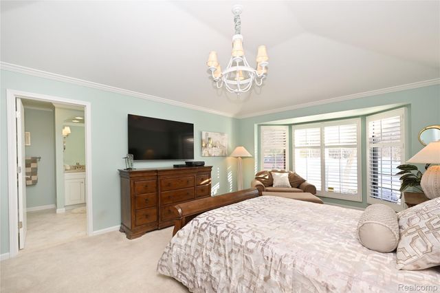 32095 SPRUCE Lane 50, Beverly Hills Village, MI 48025