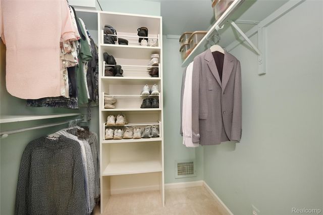 32095 SPRUCE Lane 50, Beverly Hills Village, MI 48025