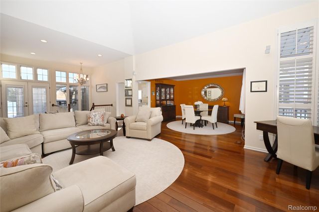 32095 SPRUCE Lane 50, Beverly Hills Village, MI 48025