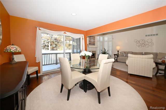 32095 SPRUCE Lane 50, Beverly Hills Village, MI 48025