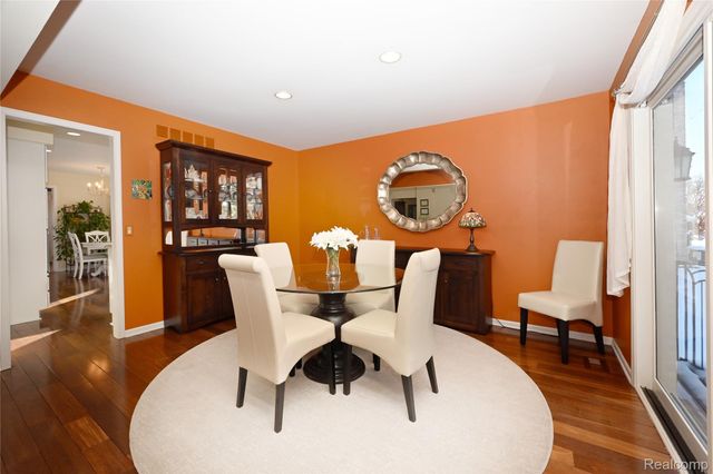 32095 SPRUCE Lane 50, Beverly Hills Village, MI 48025