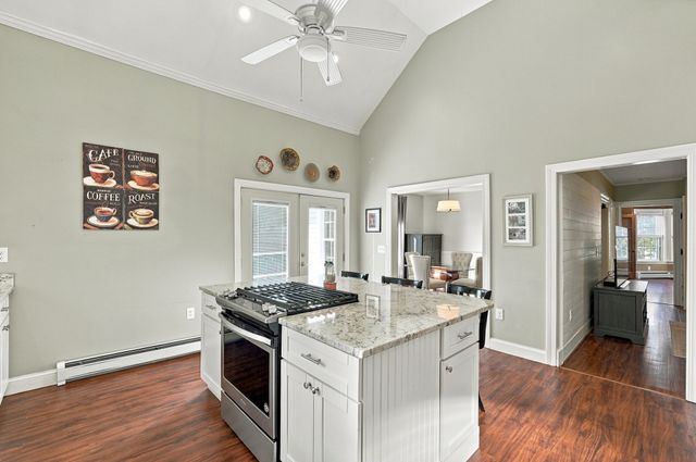 21 Myrtle Street, Leominster, MA 01453