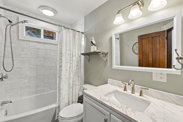 21 Myrtle Street, Leominster, MA 01453