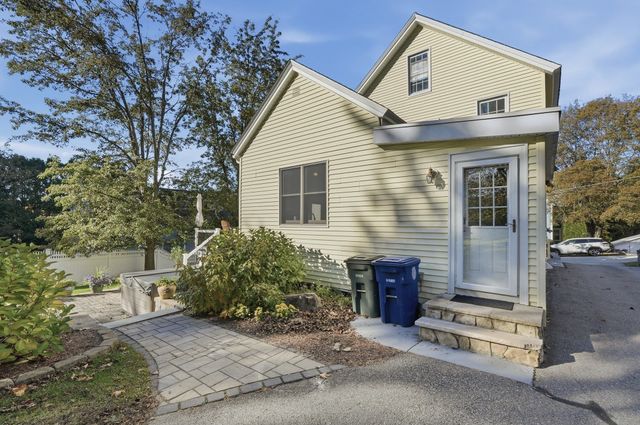 21 Myrtle Street, Leominster, MA 01453