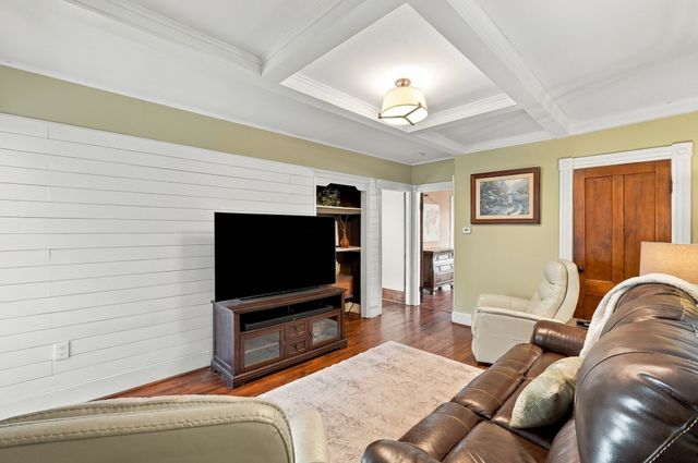 21 Myrtle Street, Leominster, MA 01453