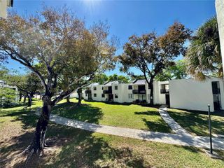 3610 SW 114th Ave 4-202, Miami, FL 33165