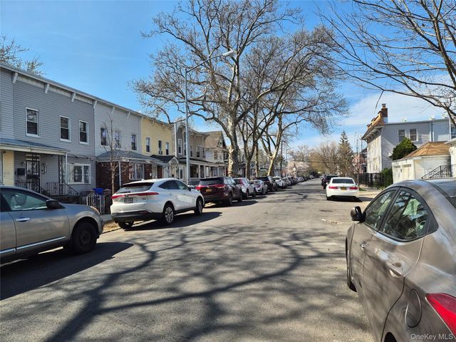 9119 110th Street, Richmond Hill, NY 11418