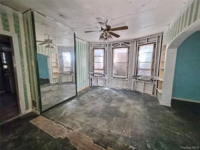 9119 110th Street, Richmond Hill, NY 11418