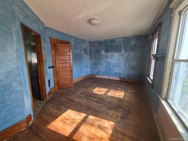 9119 110th Street, Richmond Hill, NY 11418