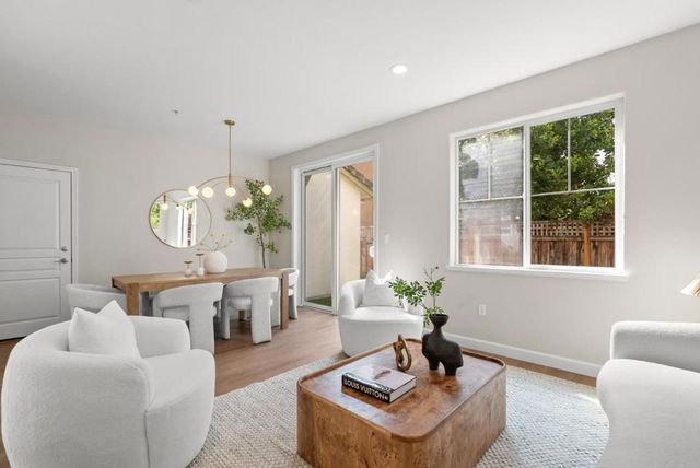 510 Sandlewood Street, Menlo Park, CA 94025