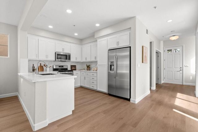 510 Sandlewood Street, Menlo Park, CA 94025