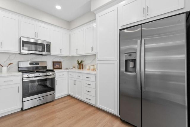 510 Sandlewood Street, Menlo Park, CA 94025