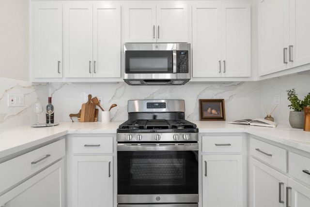 510 Sandlewood Street, Menlo Park, CA 94025