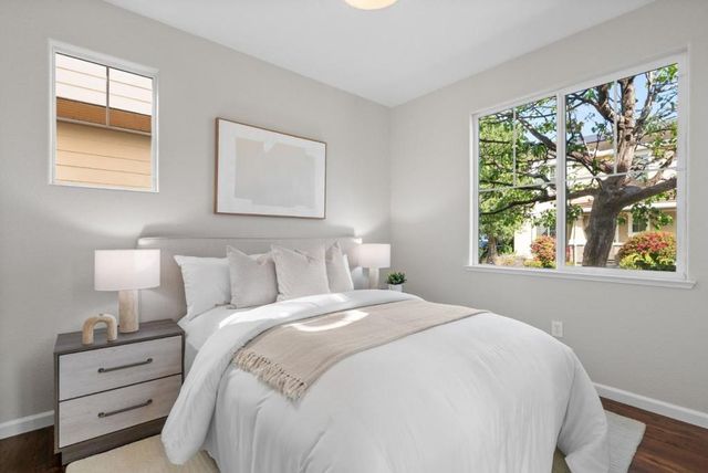 510 Sandlewood Street, Menlo Park, CA 94025