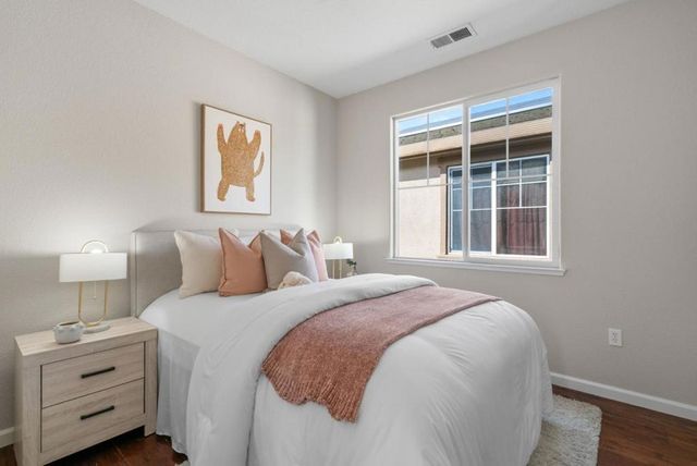 510 Sandlewood Street, Menlo Park, CA 94025