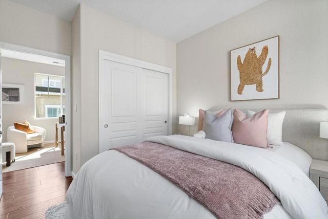 510 Sandlewood Street, Menlo Park, CA 94025