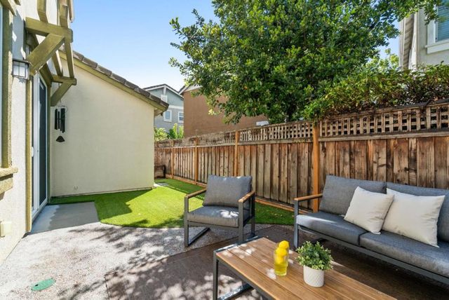 510 Sandlewood Street, Menlo Park, CA 94025