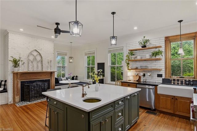 514 W Banner Avenue, Winston-salem, NC 27107