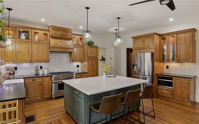 514 W Banner Avenue, Winston-salem, NC 27107