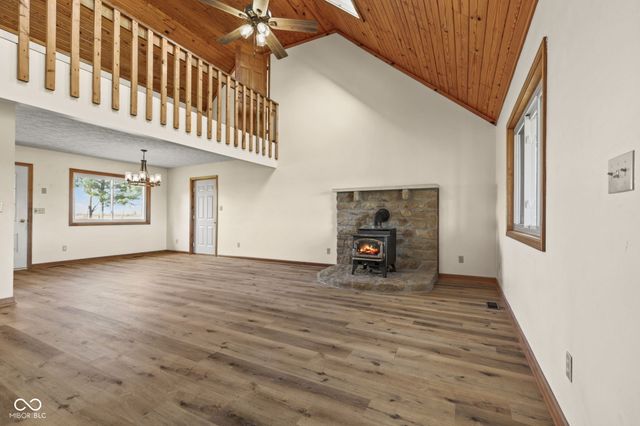 5668 S Nineveh Road, Franklin, IN 46131