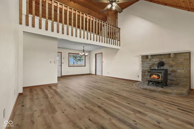 5668 S Nineveh Road, Franklin, IN 46131