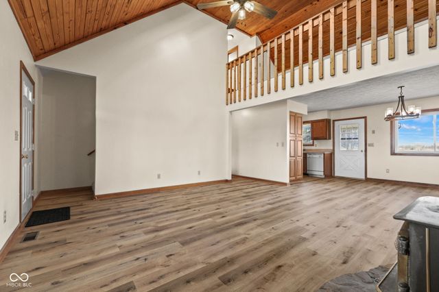 5668 S Nineveh Road, Franklin, IN 46131