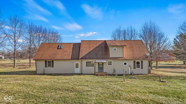 5668 S Nineveh Road, Franklin, IN 46131