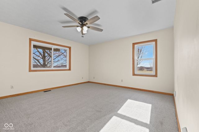 5668 S Nineveh Road, Franklin, IN 46131