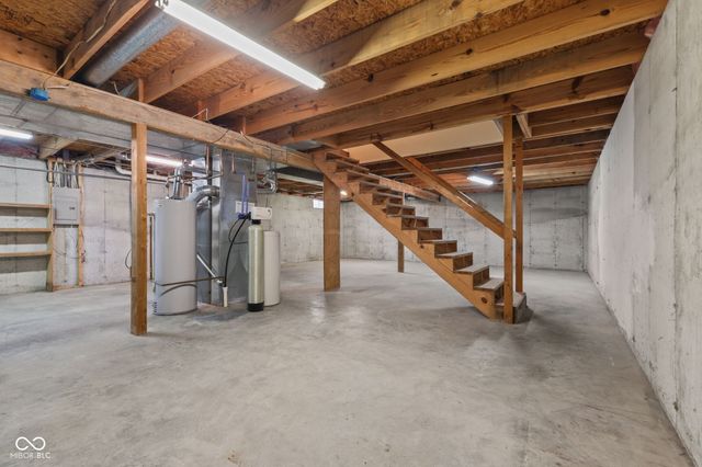 5668 S Nineveh Road, Franklin, IN 46131