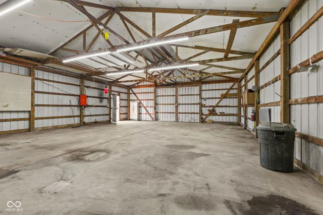 5668 S Nineveh Road, Franklin, IN 46131