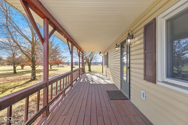 5668 S Nineveh Road, Franklin, IN 46131