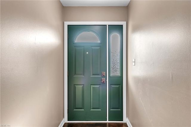 1120 Micott DR, Hampton, VA 23666