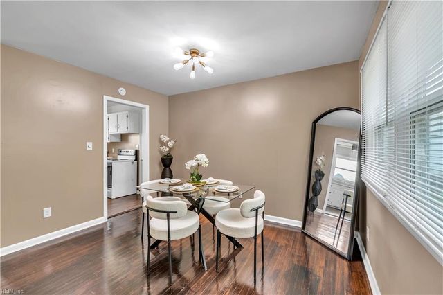 1120 Micott DR, Hampton, VA 23666