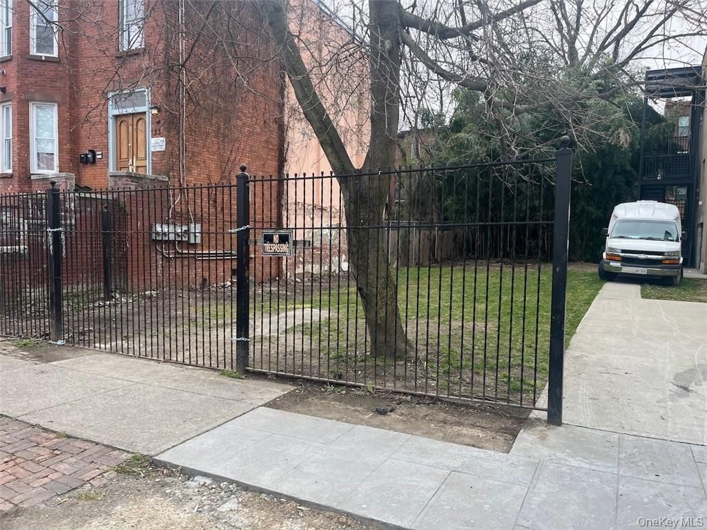 35 Johnston Street, Newburgh, NY 12550 — photo 4